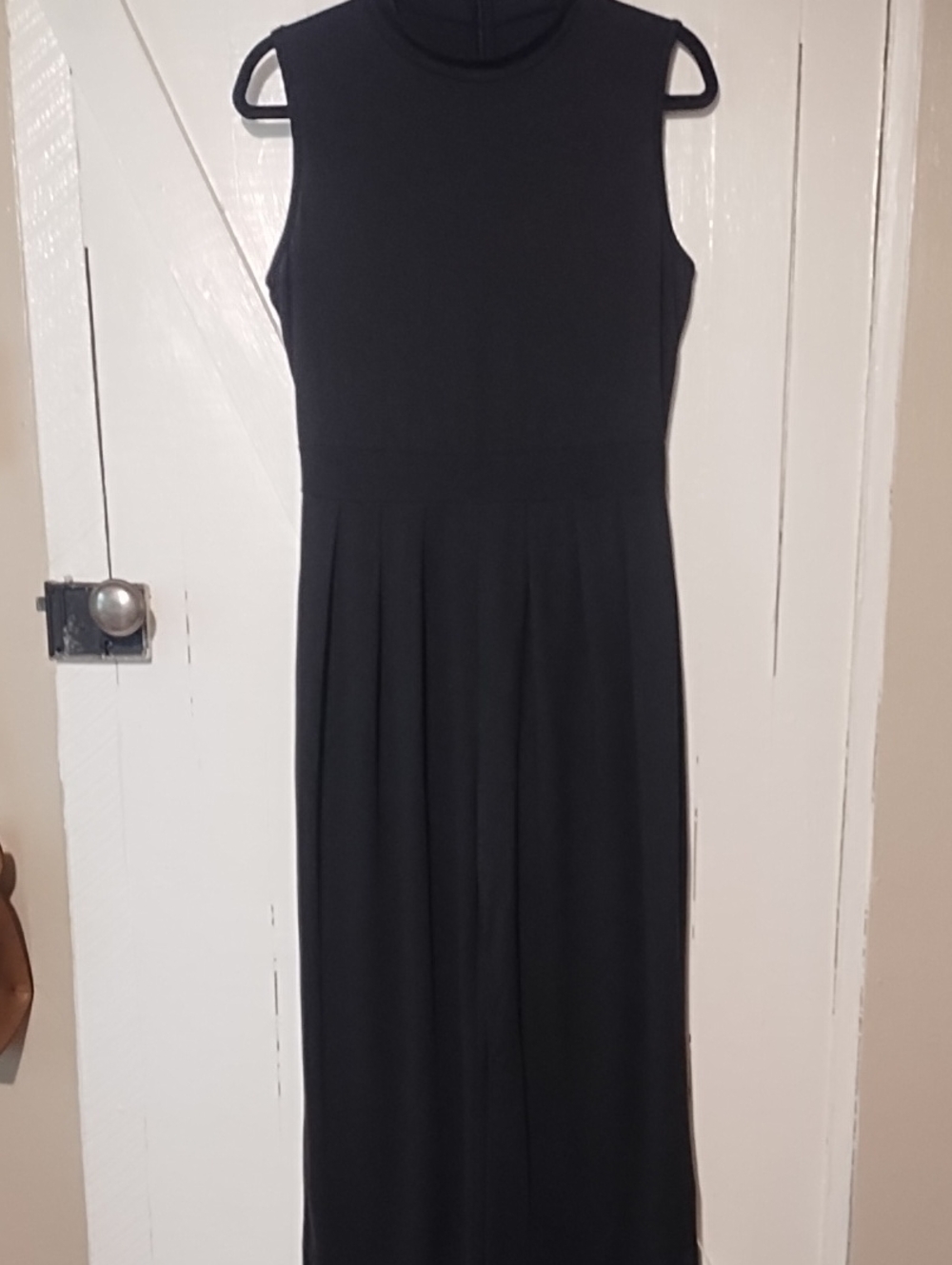 Sleek Black Wide-Leg Jumpsuit - Classic Turtleneck Style VGC Large.
